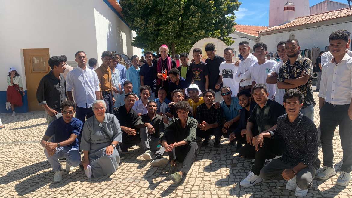 Visita do Bispo de Beja à Paróquia de Alfundão: Um Encontro de Fé e Solidariedade com a Comunidade Timorense